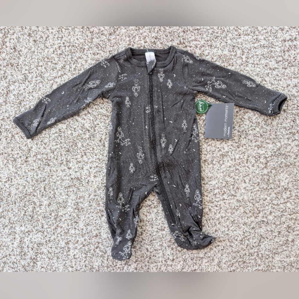 Boys Newborn NB Modern Moments By Gerber Space Sleeper Pajamas NWT